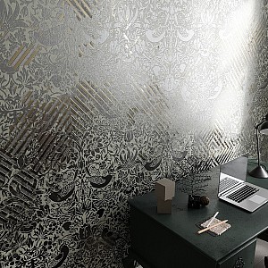 Трафарет - Клубничный воришка - Фотография интерьере 2